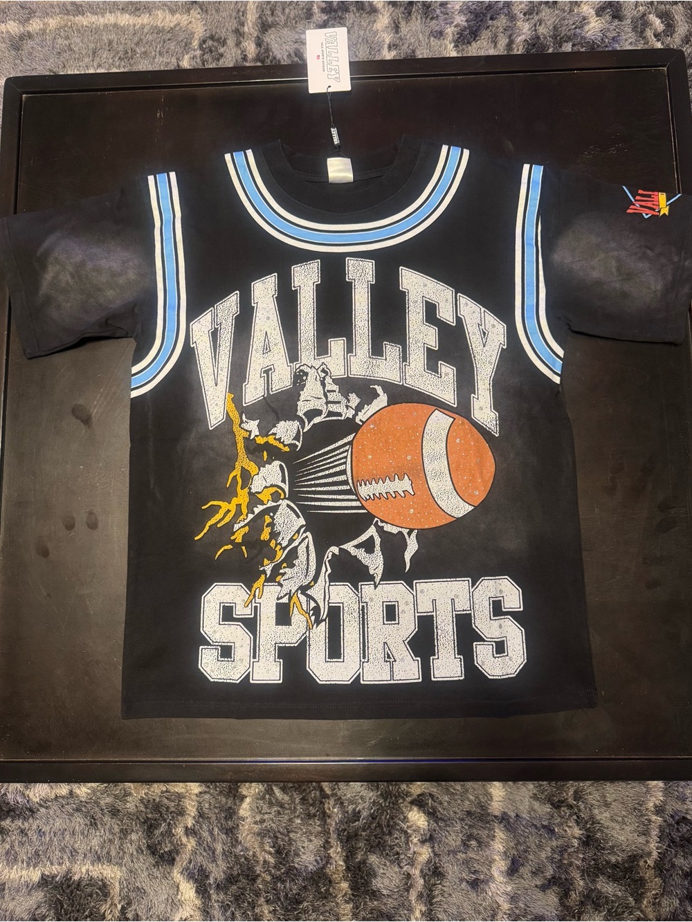 NWT Valley Dreams T-Shirt Sports